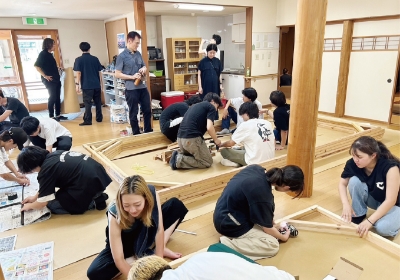 マナーや接遇を学ぶ秘書実務の授業